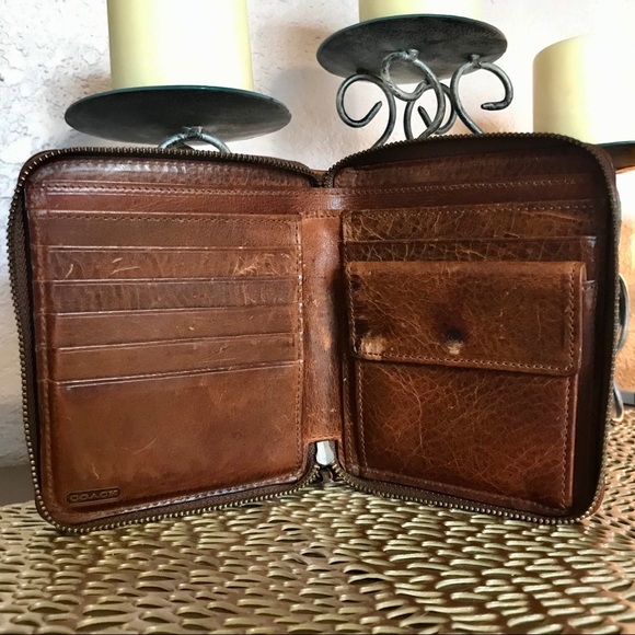 Leather Coach Bi-Wallet - Picture 3 of 8